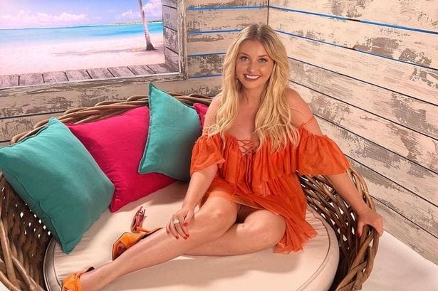 Amy Hart reveals how Love Island contestants wash their clothes in the villa