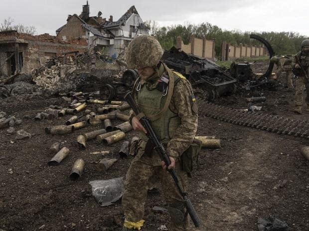 No point in talks until Russian troops pushed back from borders: Ukraine