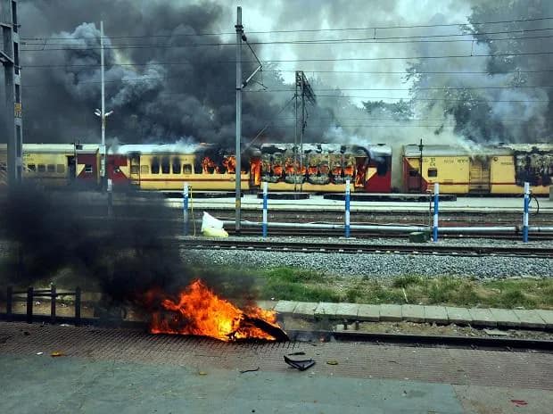Protest against Agnipath continues at violence-hit Secunderabad station