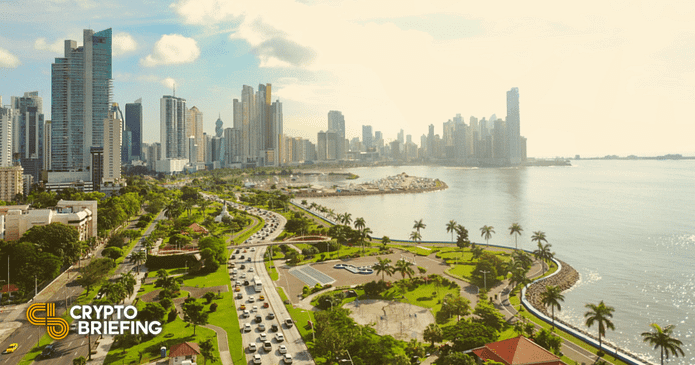 Panama President Vetoes Crypto Bill Over Laundering Risks
