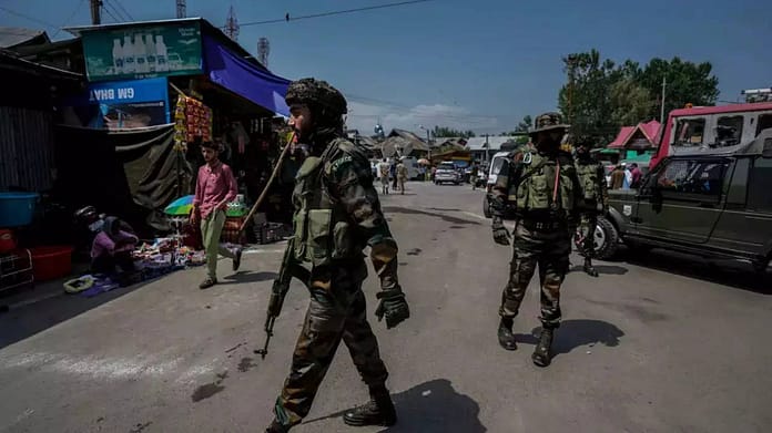 जम्मू कश्मीर: मस्जिद में भड़काऊ भाषण के बाद तनाव, भद्रवाह में कर्फ्यू के बाद बुलाई गई सेना
