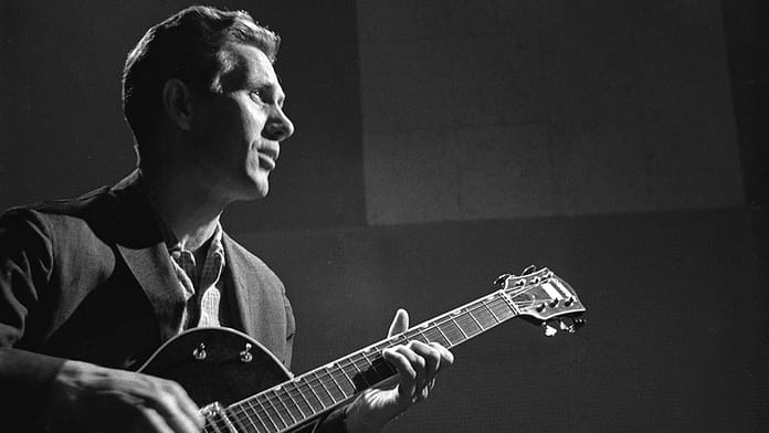 How to master Chet Atkins’ fingerpicking technique and take your acoustic playing to the next level