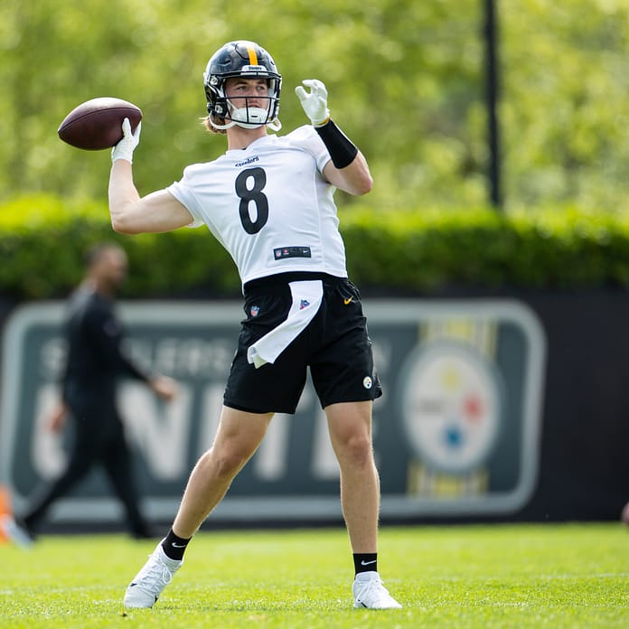Steelers’ Kenny Pickett Says He Didn’t Think He’d Walk In and Be Starting QB
