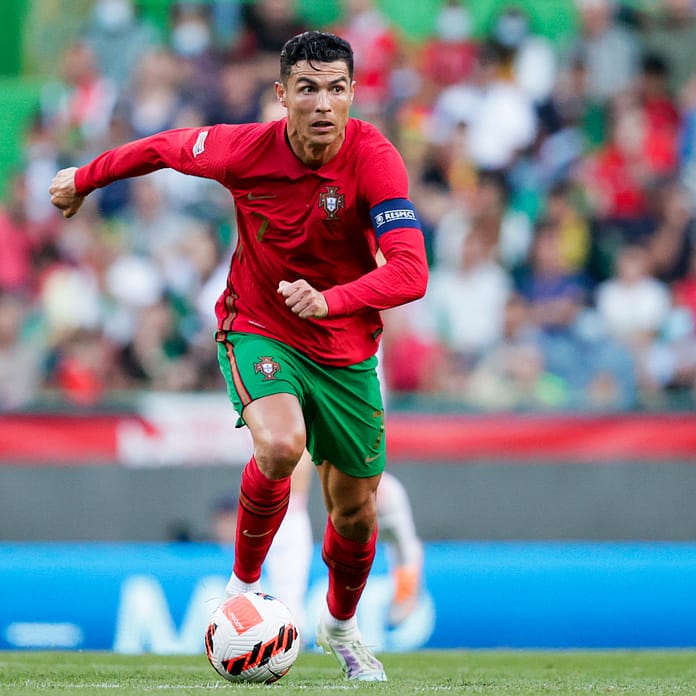 Report: Cristiano Ronaldo Requests Manchester United Transfer If Club Gets Good Offer