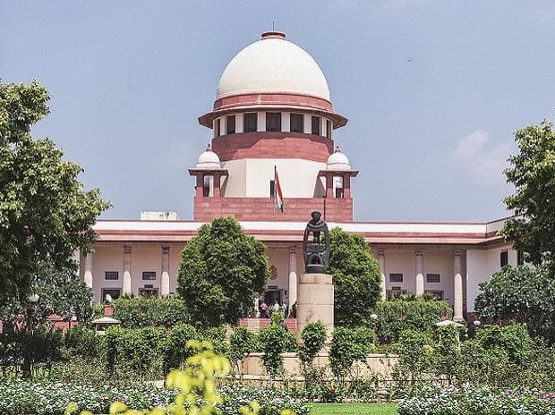 Delhi-Centre row: Supreme Court refers issue to five-judge bench